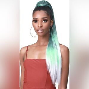Bobbi Brown Mint Green Pony Tail Extension